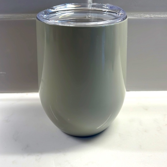 Disney Mickey “ CHILLED TO THE BONE” stemless wine tumbler. - Picture 3 of 4